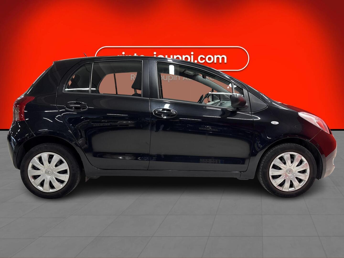 TOYOTA Yaris 2008