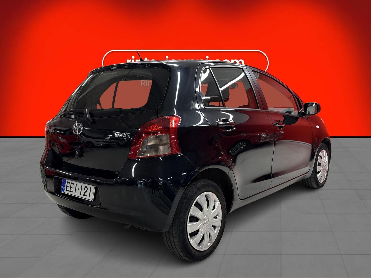 TOYOTA Yaris 2008