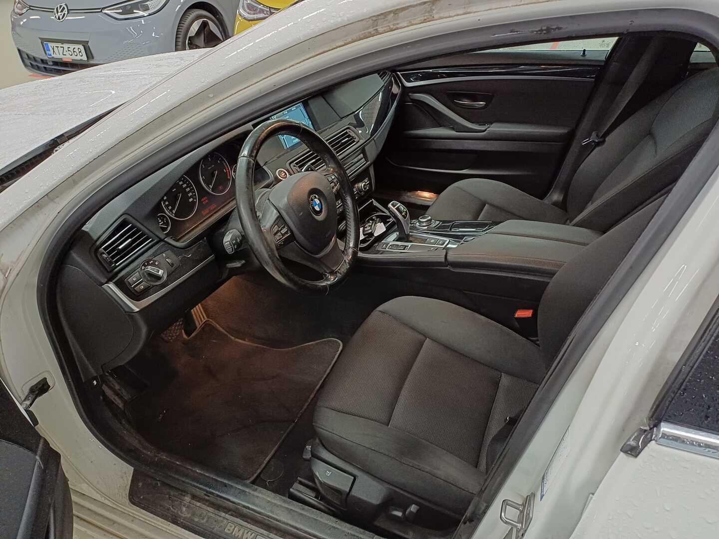 BMW 520 2011
