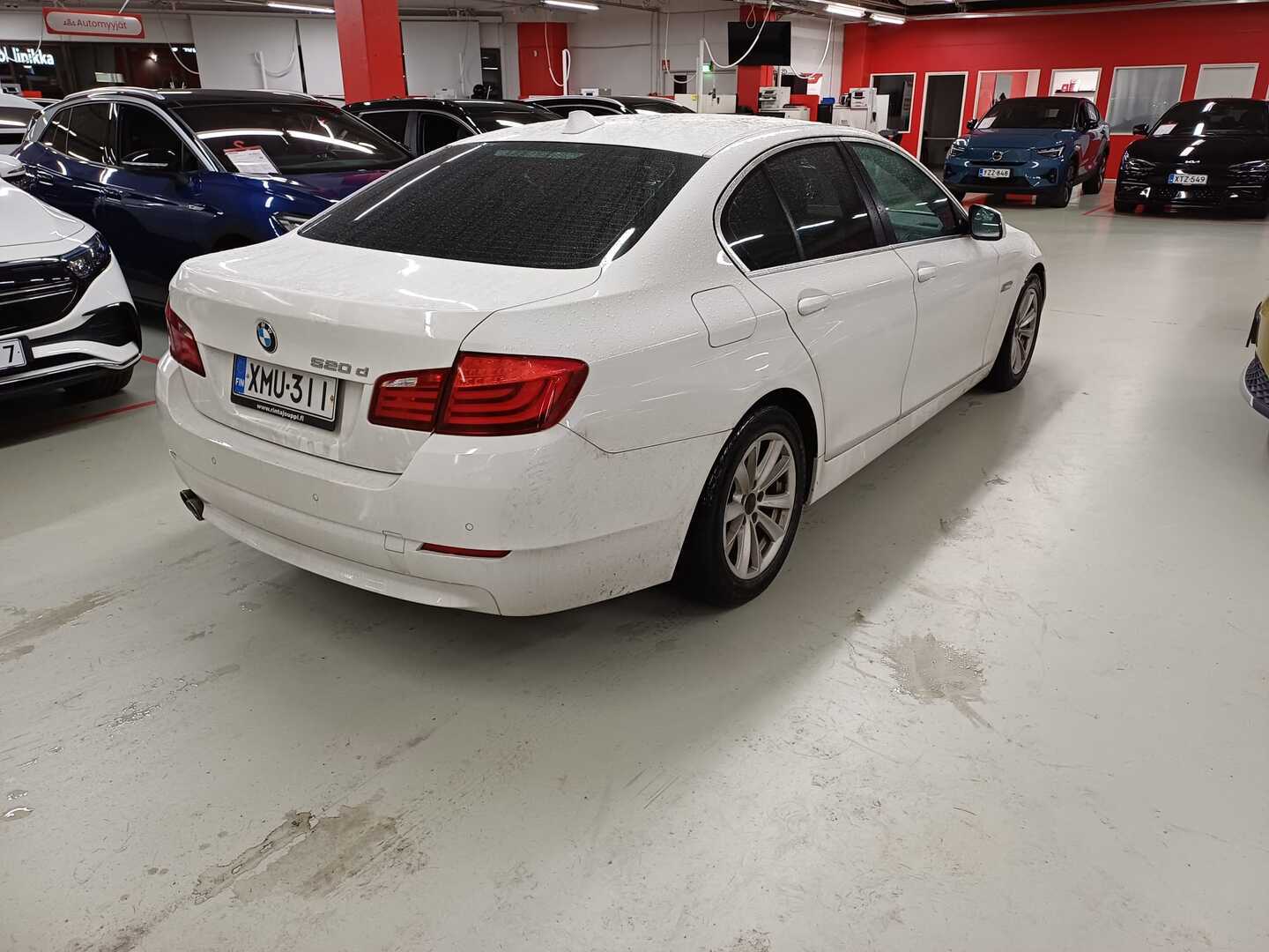 BMW 520 2011