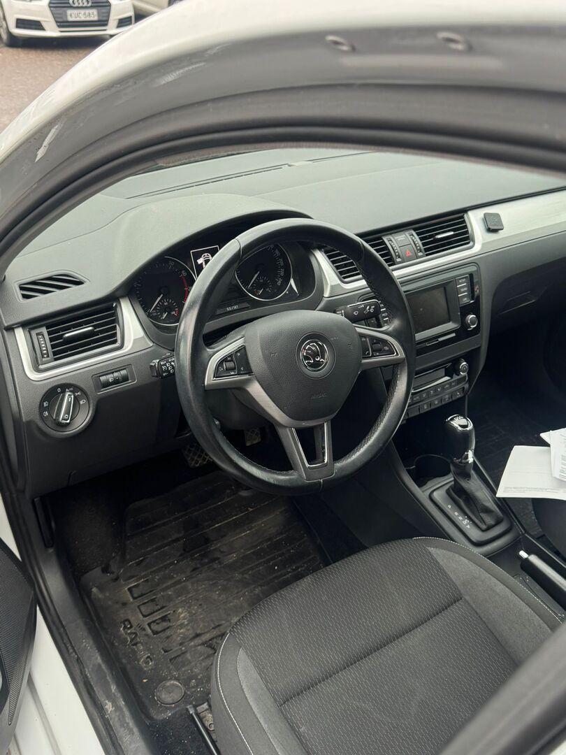 SKODA Rapid 2015