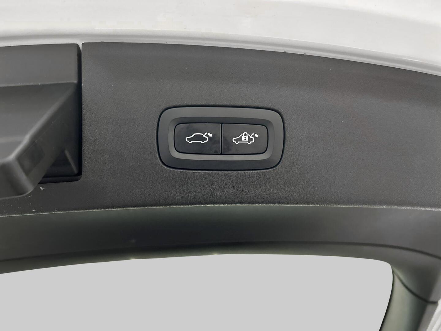 POLESTAR 2 2023