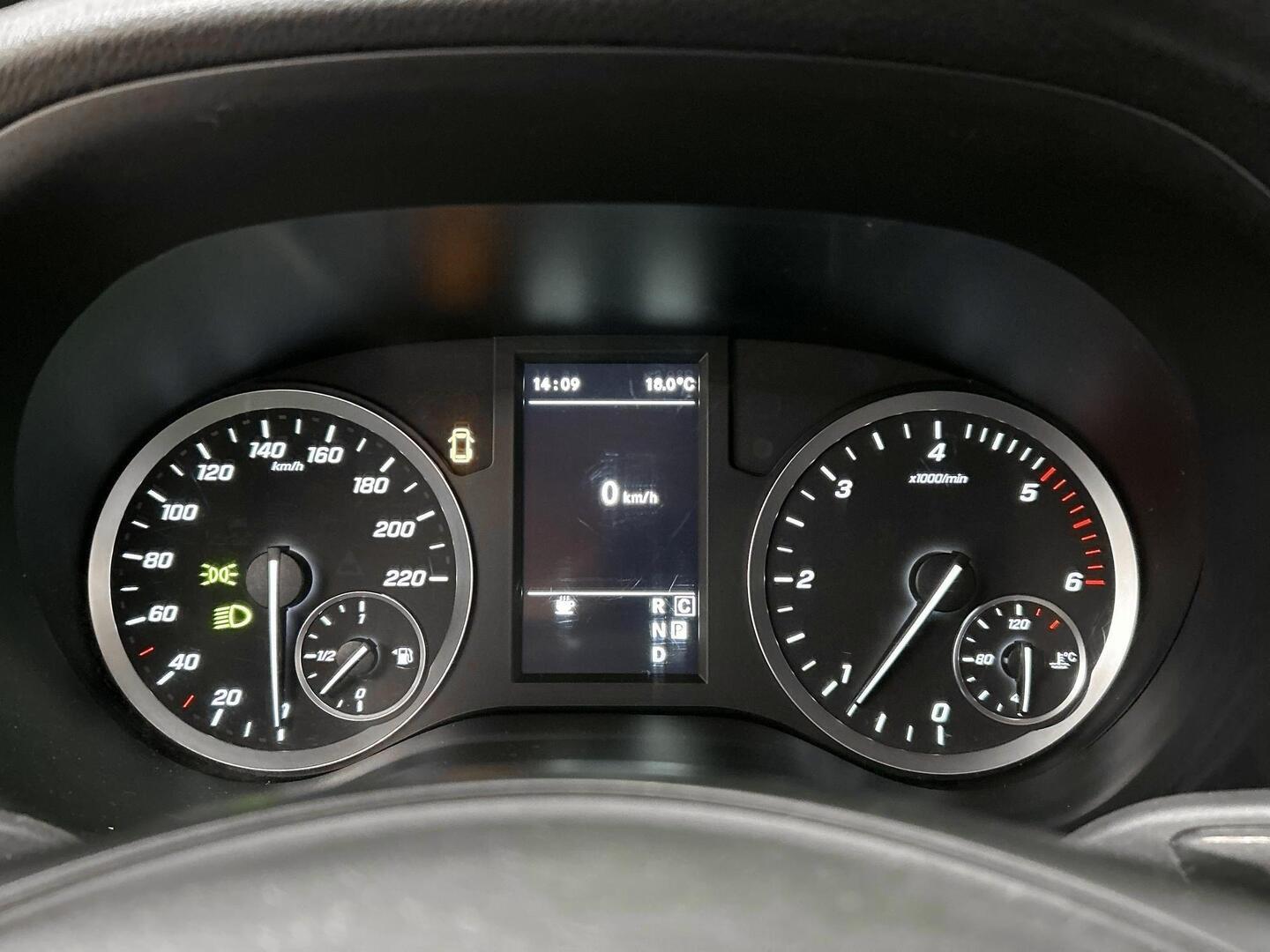 MERCEDES-BENZ Vito 2021