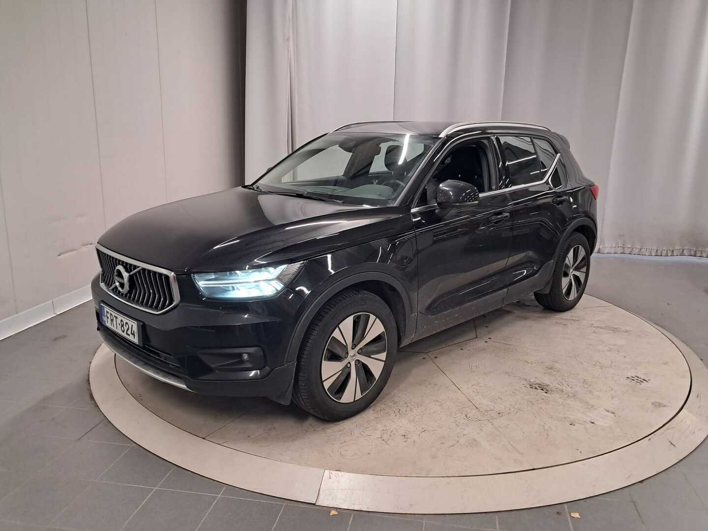 VOLVO XC40 2021