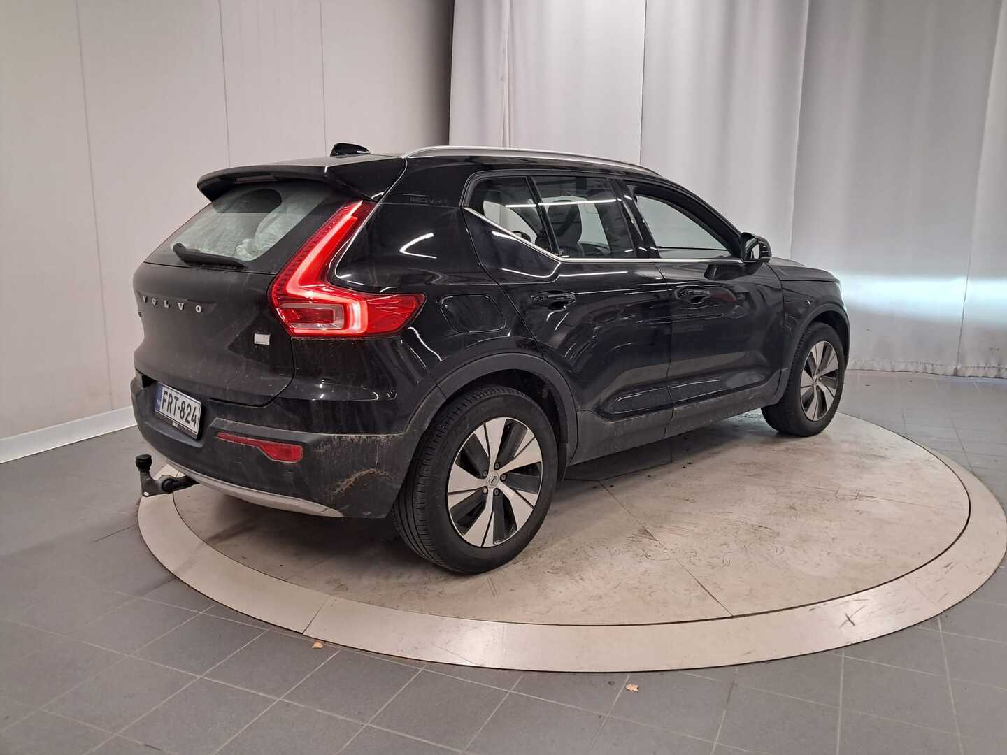 VOLVO XC40 2021