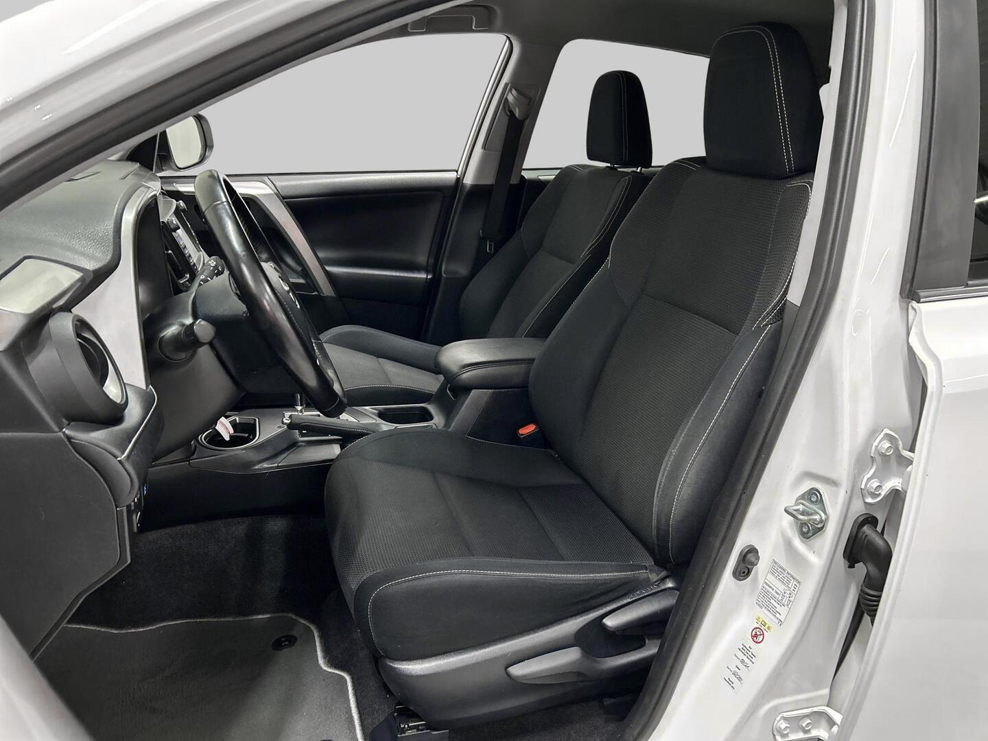 TOYOTA RAV4 2016