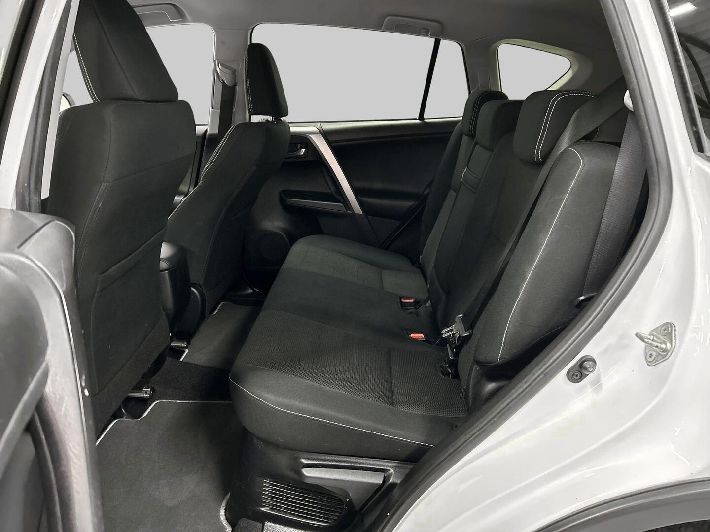 TOYOTA RAV4 2016