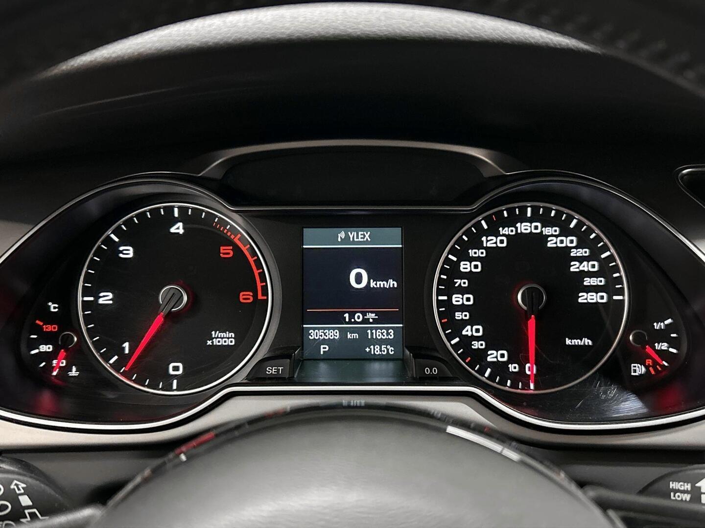 AUDI A4 2012