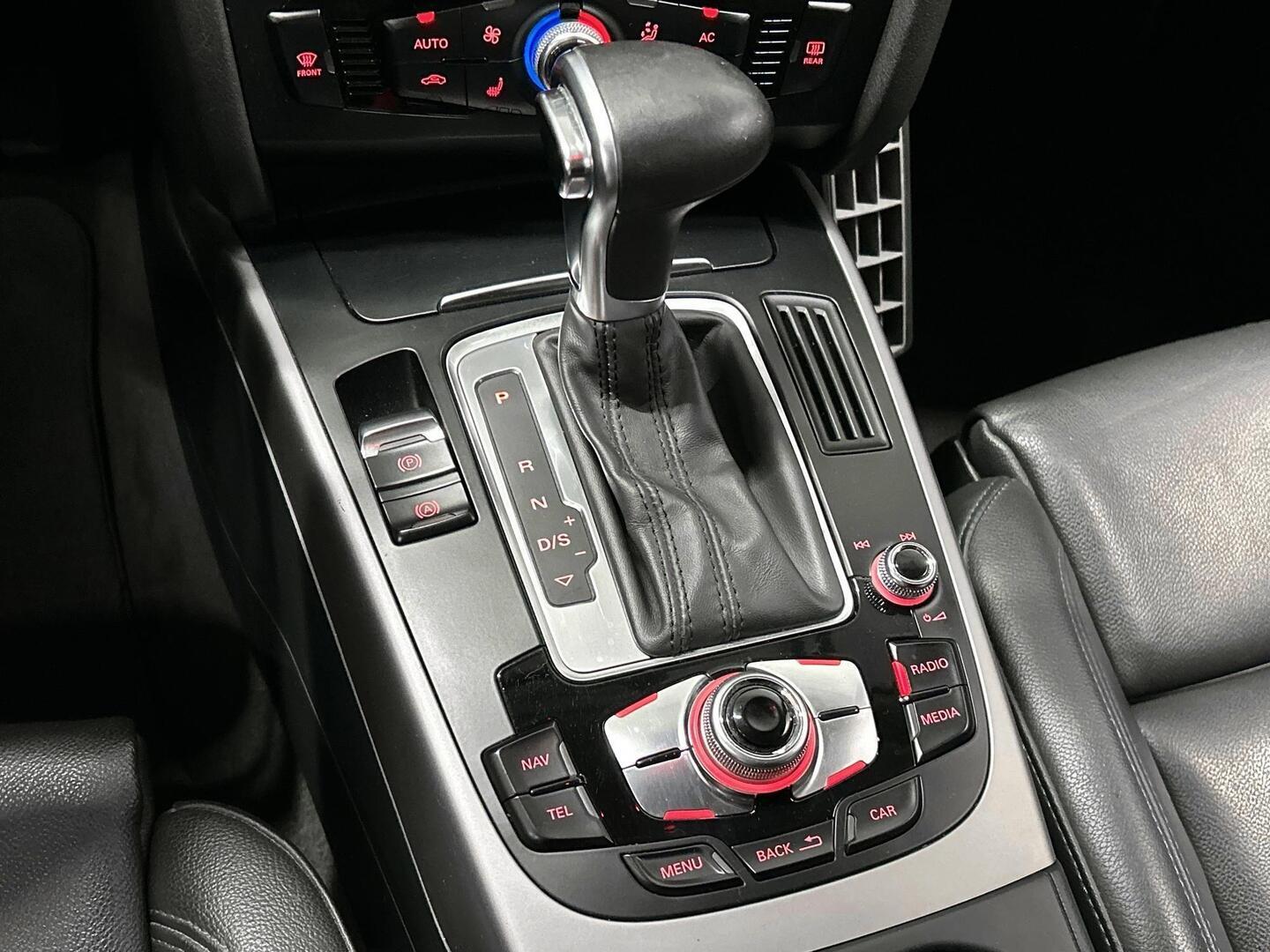 AUDI A4 2012