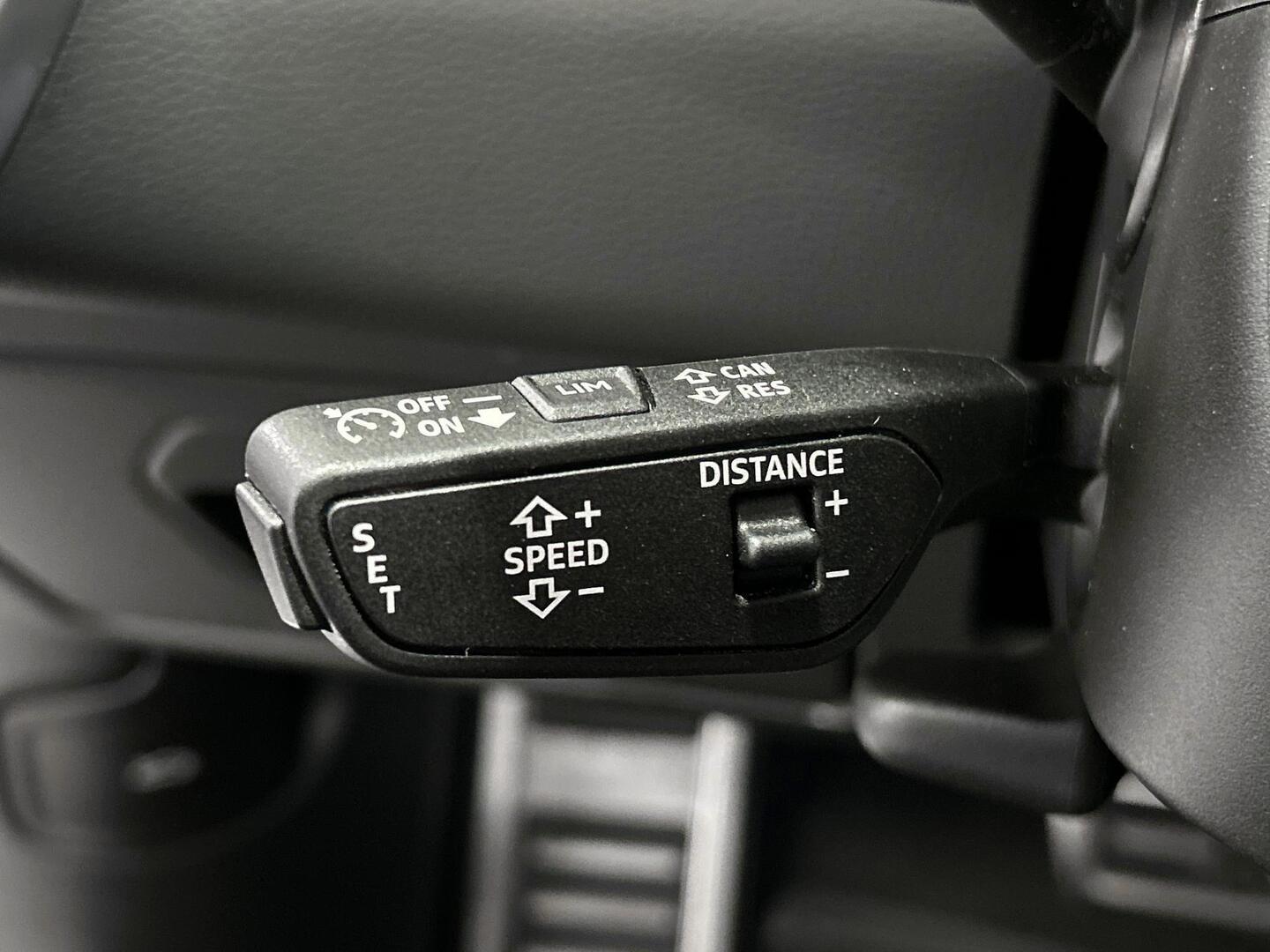 AUDI A6 2023