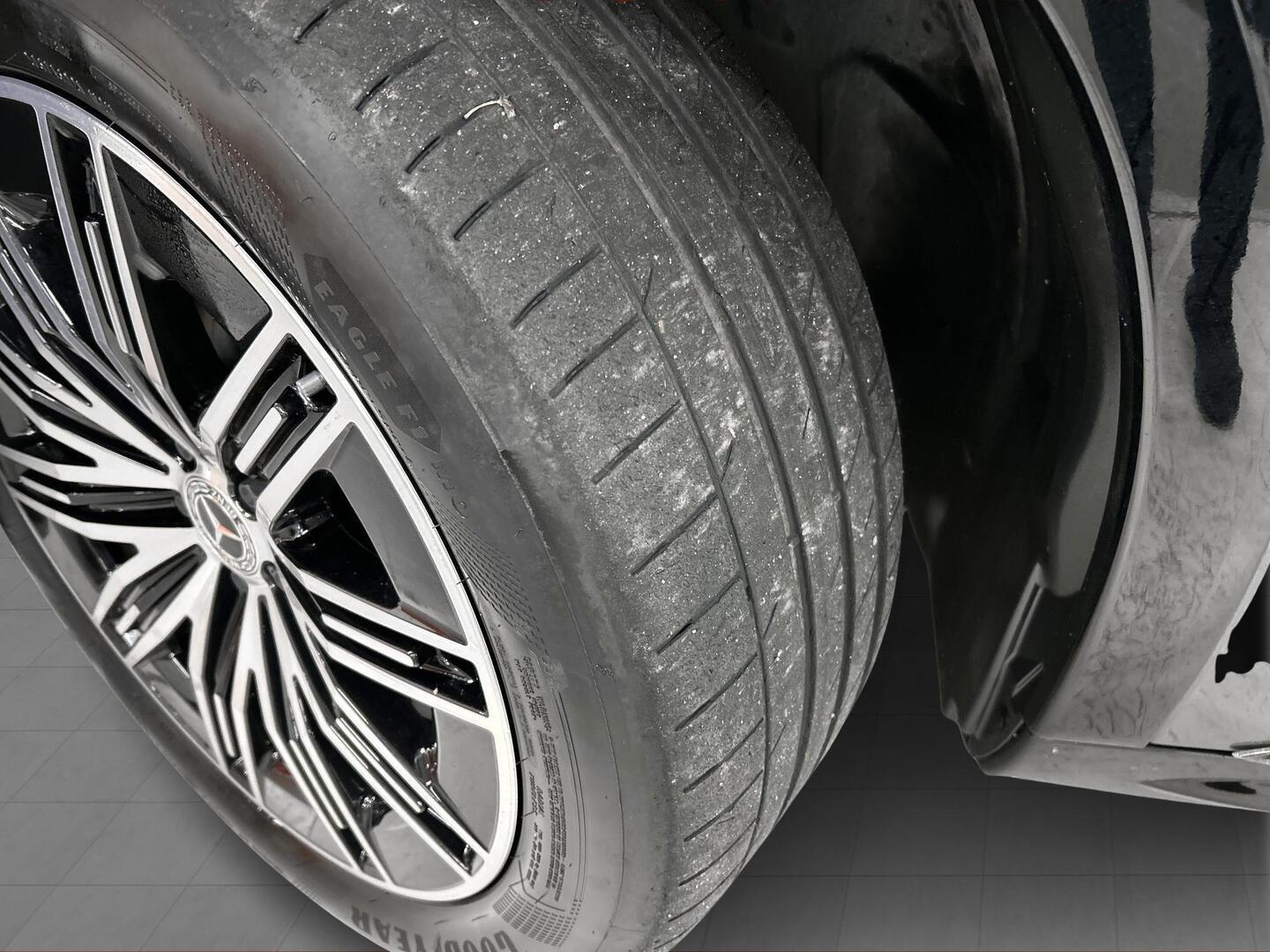 MERCEDES-BENZ EQS SUV 2023