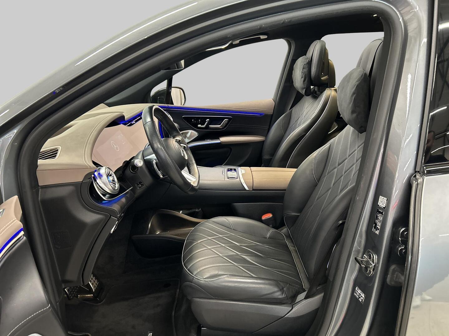 MERCEDES-BENZ EQS SUV 2023
