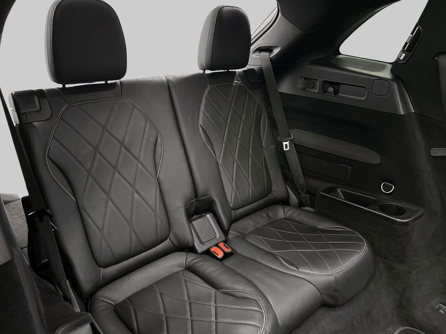 MERCEDES-BENZ EQS SUV 2023