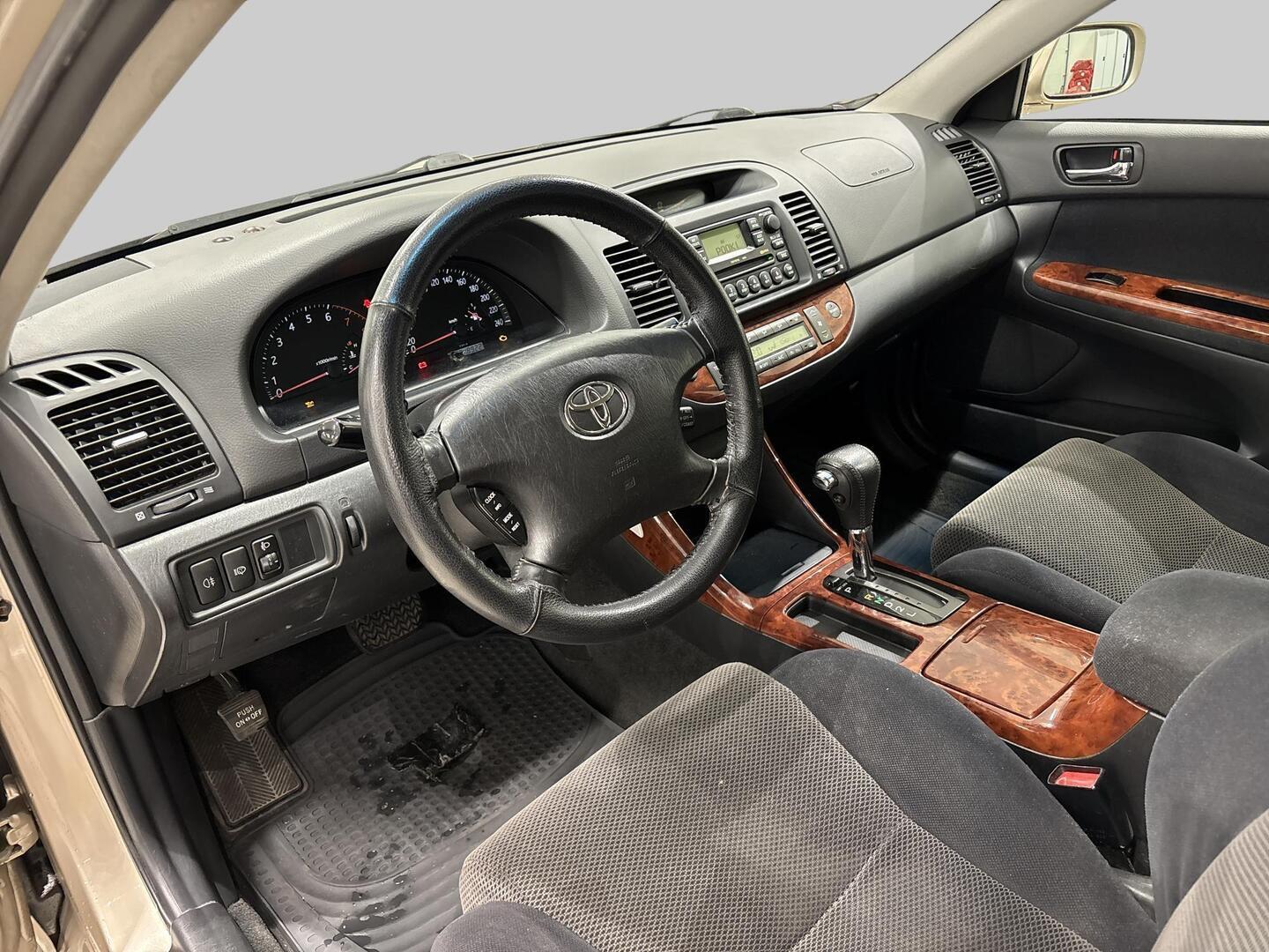 TOYOTA Camry 2003