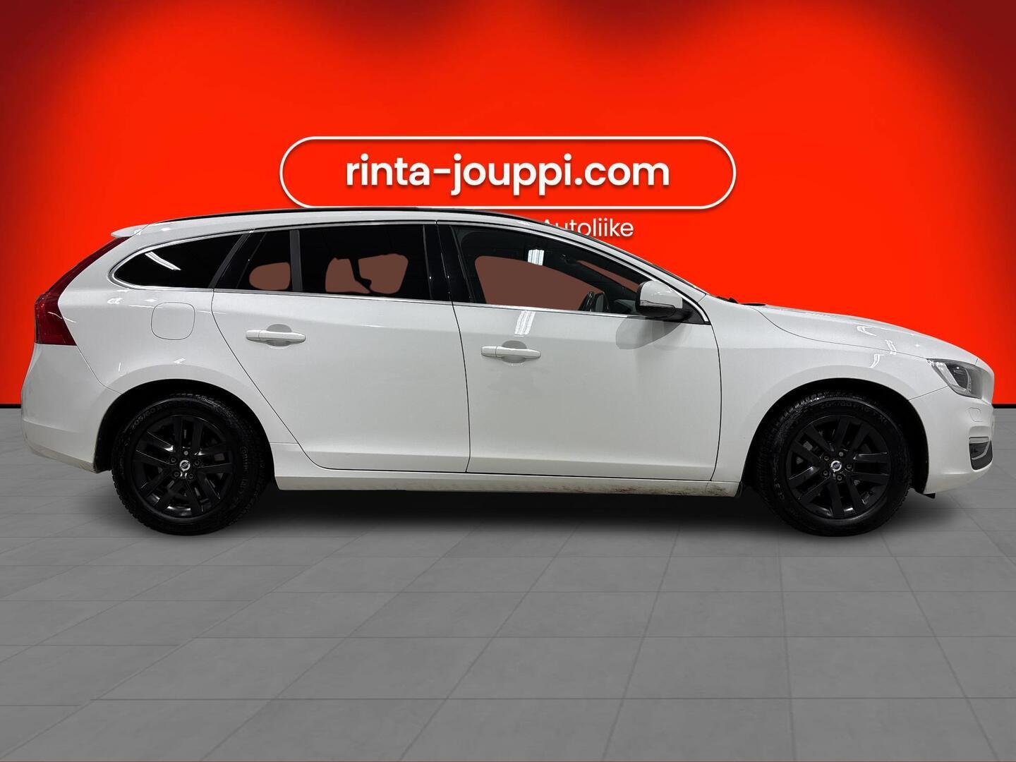 VOLVO V60 2017