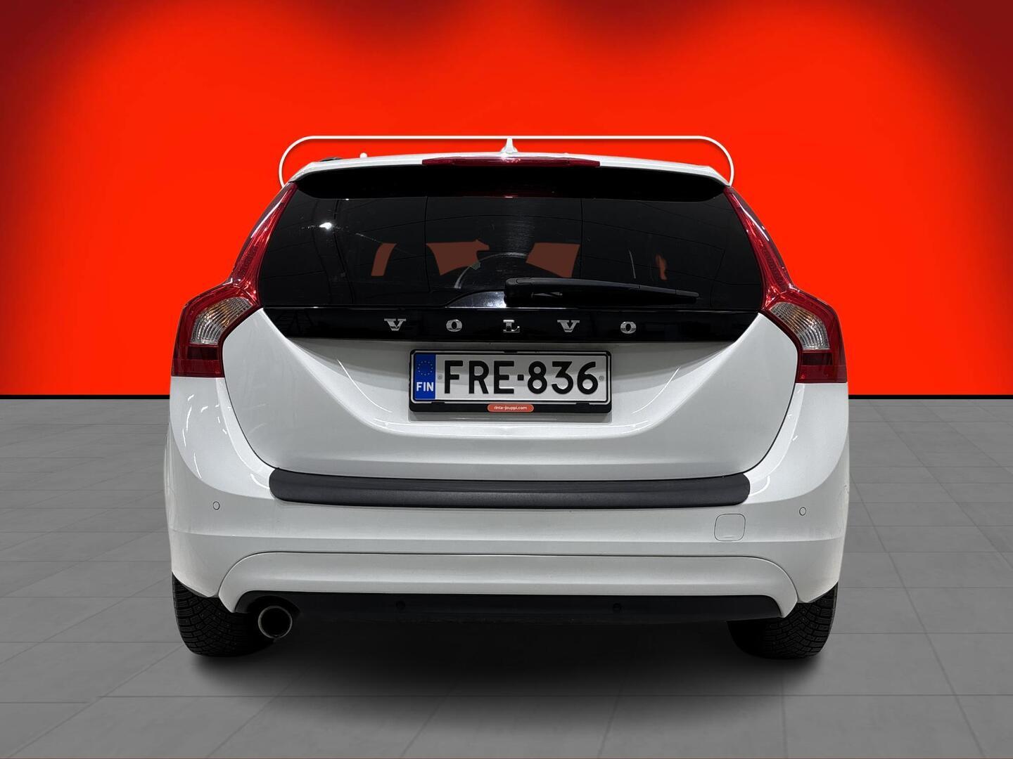 VOLVO V60 2017