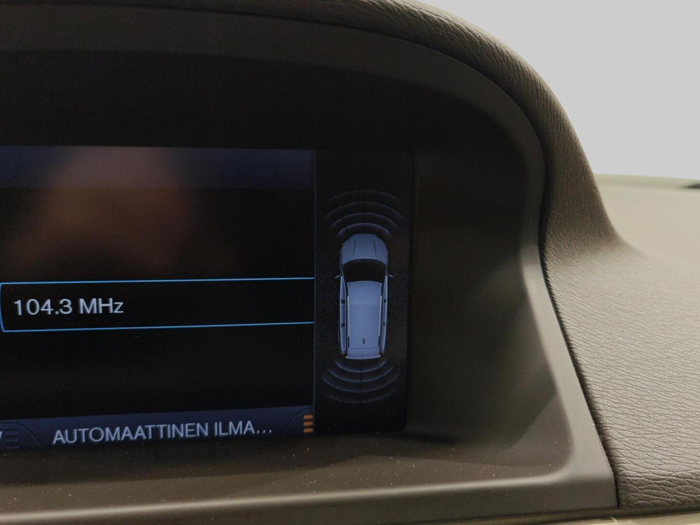 VOLVO V70 2013