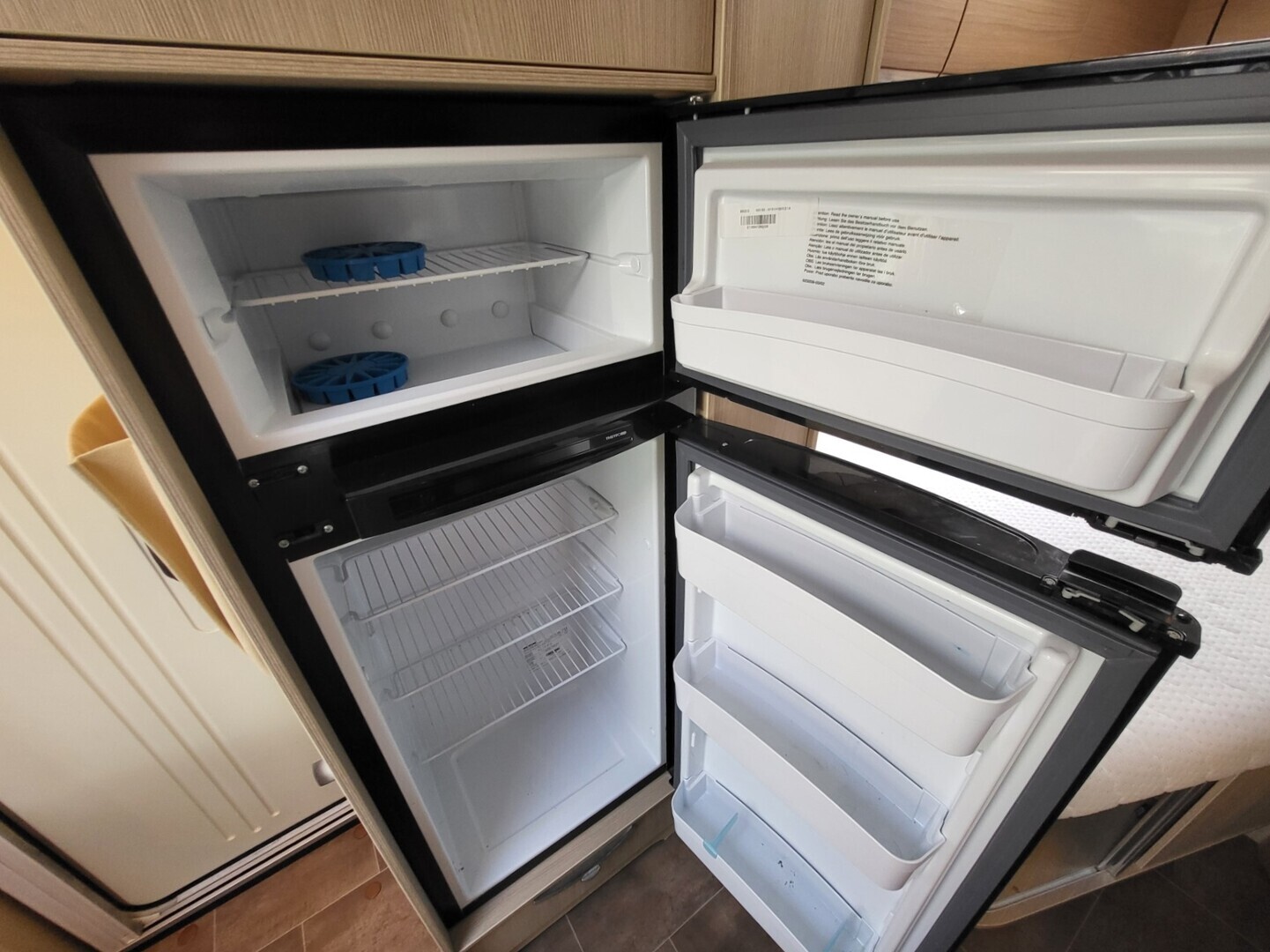 BÜRSTNER NEXXO T660 MOONLIGHT 2013