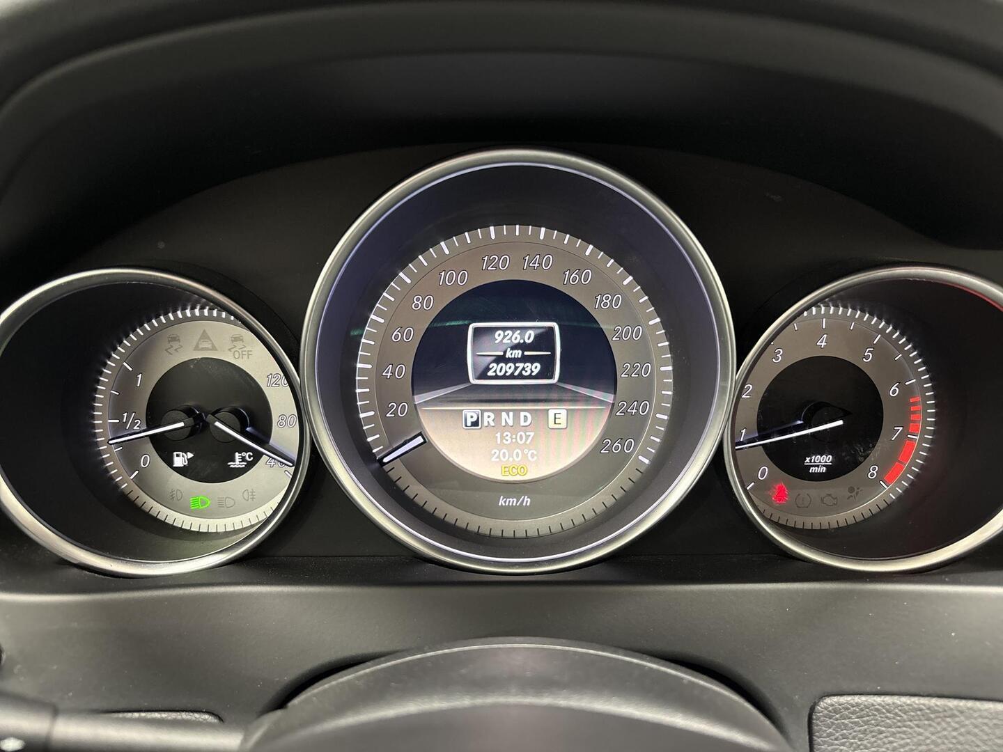MERCEDES-BENZ C 2011