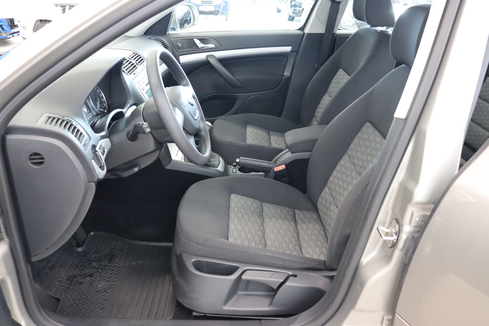 SKODA Octavia 2010