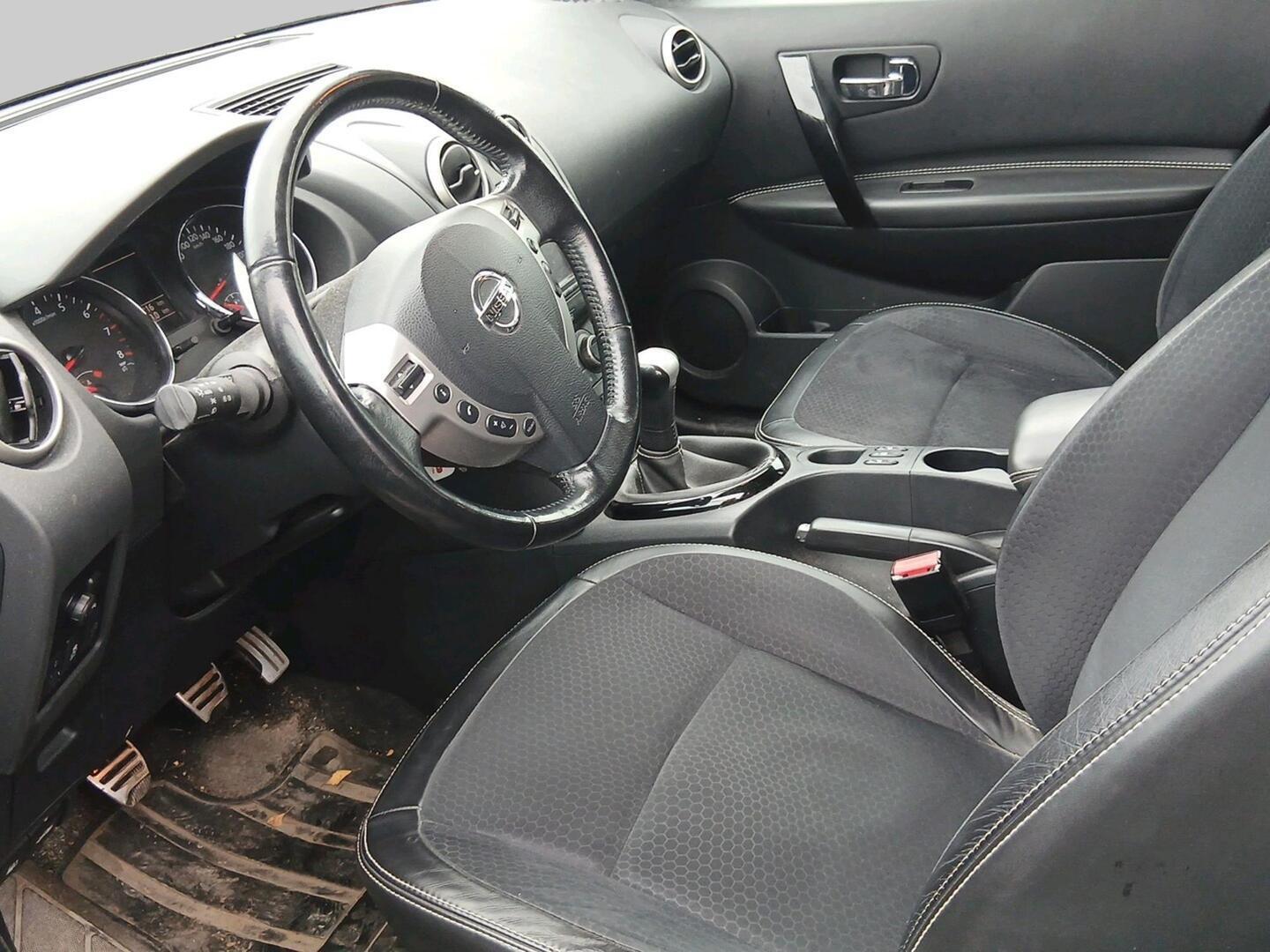NISSAN Qashqai 2014
