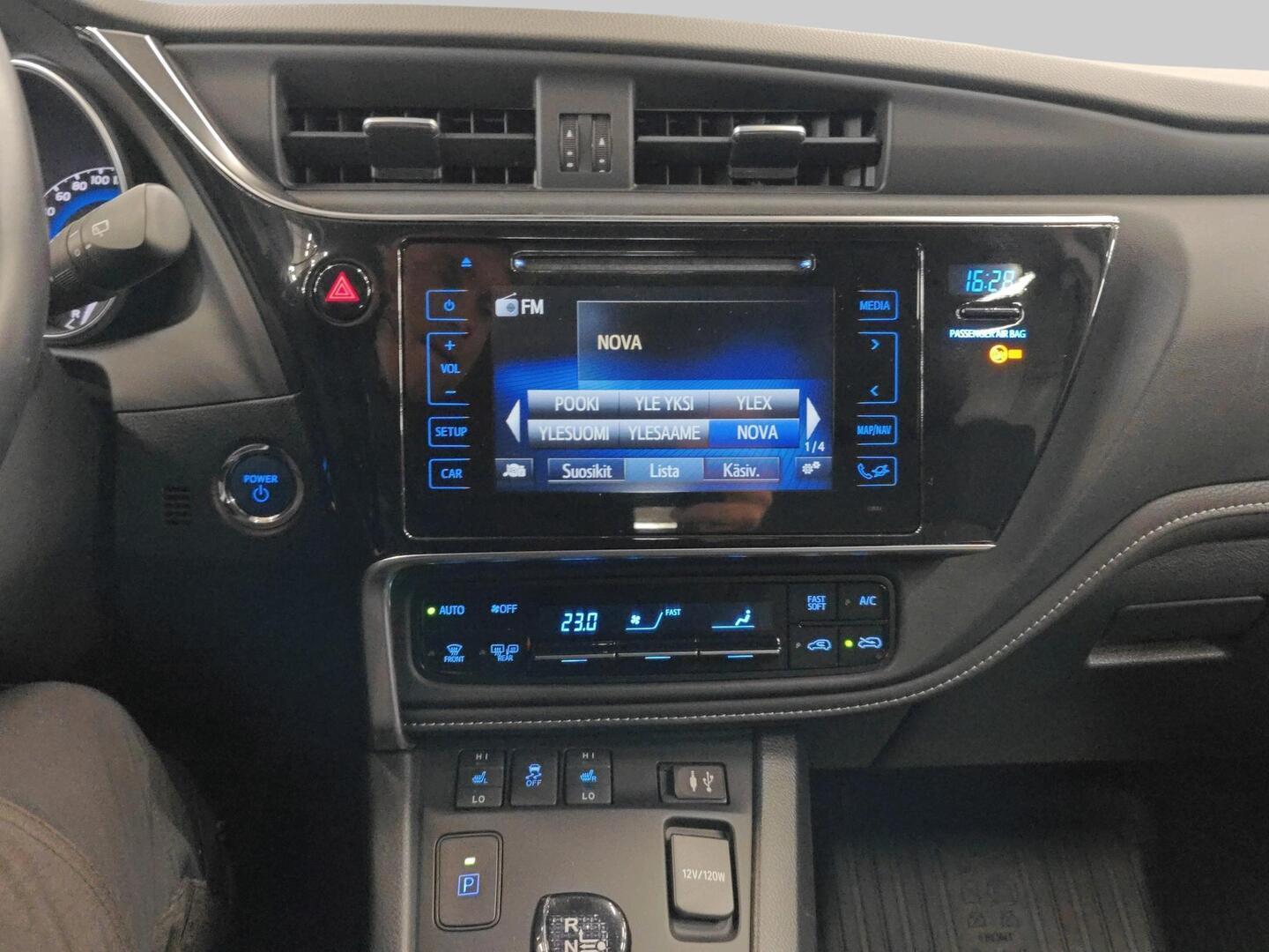 TOYOTA Auris 2019