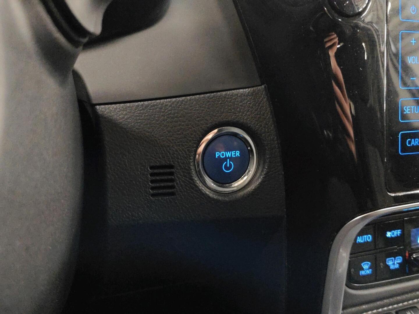 TOYOTA Auris 2019
