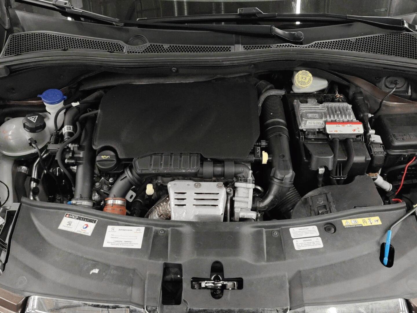 PEUGEOT 2008 2015