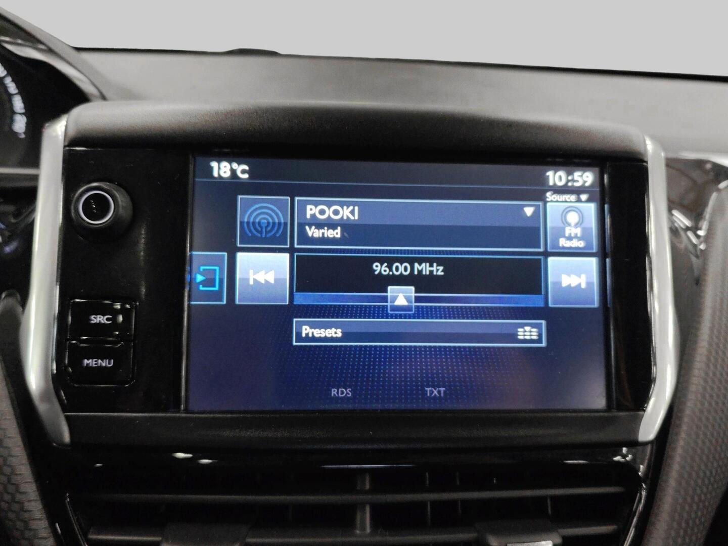 PEUGEOT 2008 2015