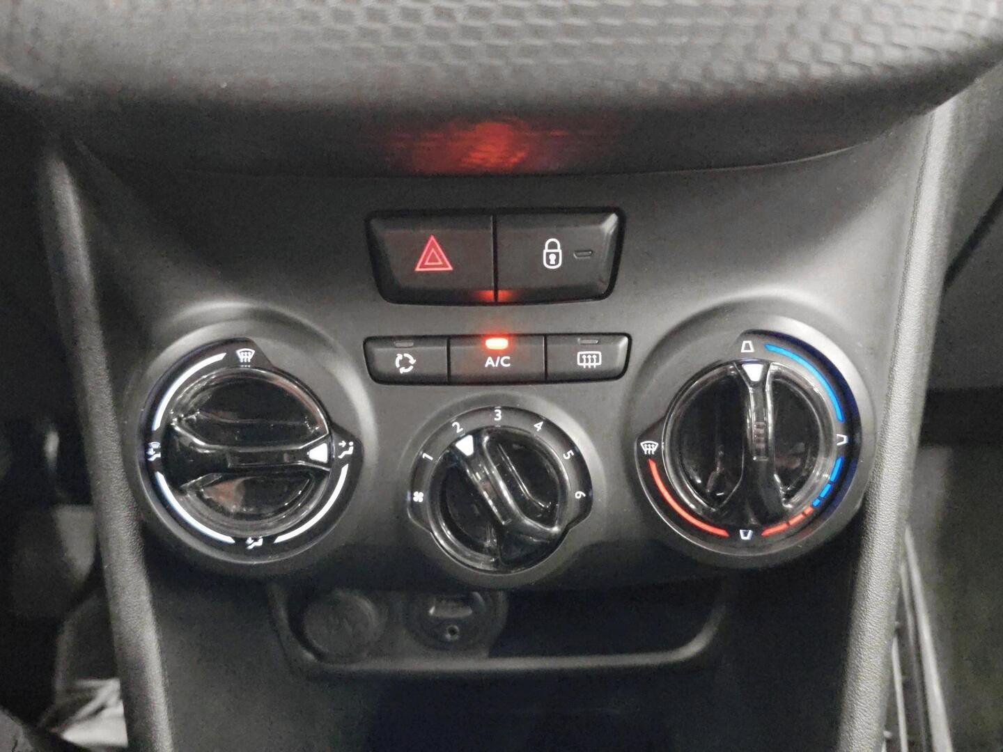 PEUGEOT 2008 2015