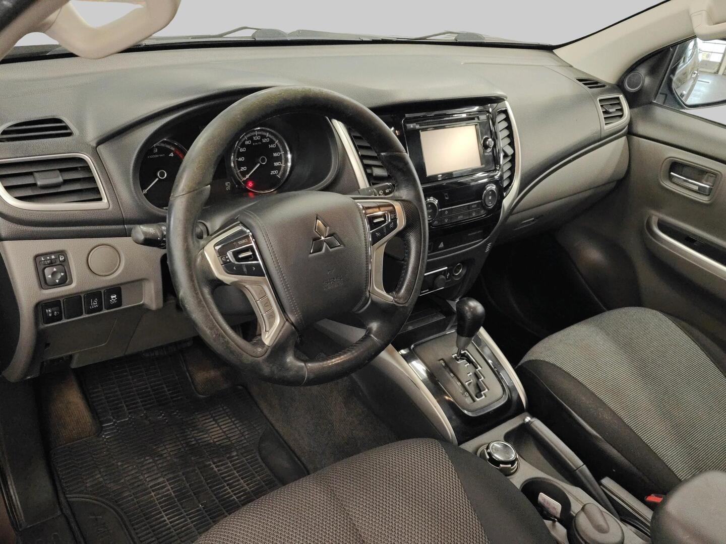 MITSUBISHI L200 2018