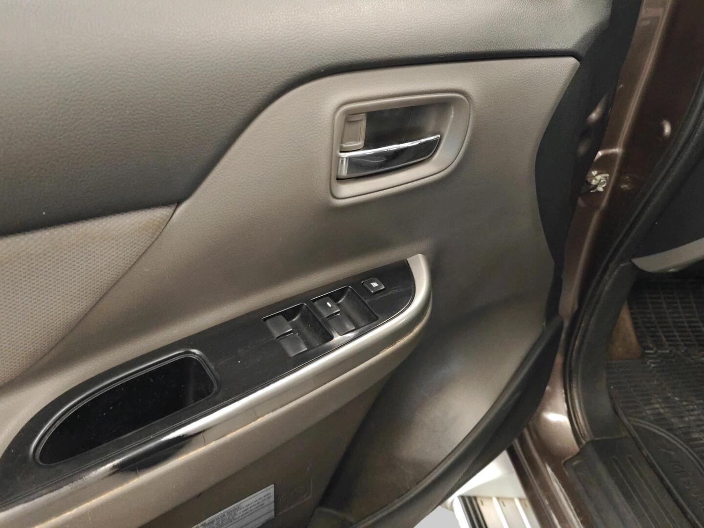 MITSUBISHI L200 2018