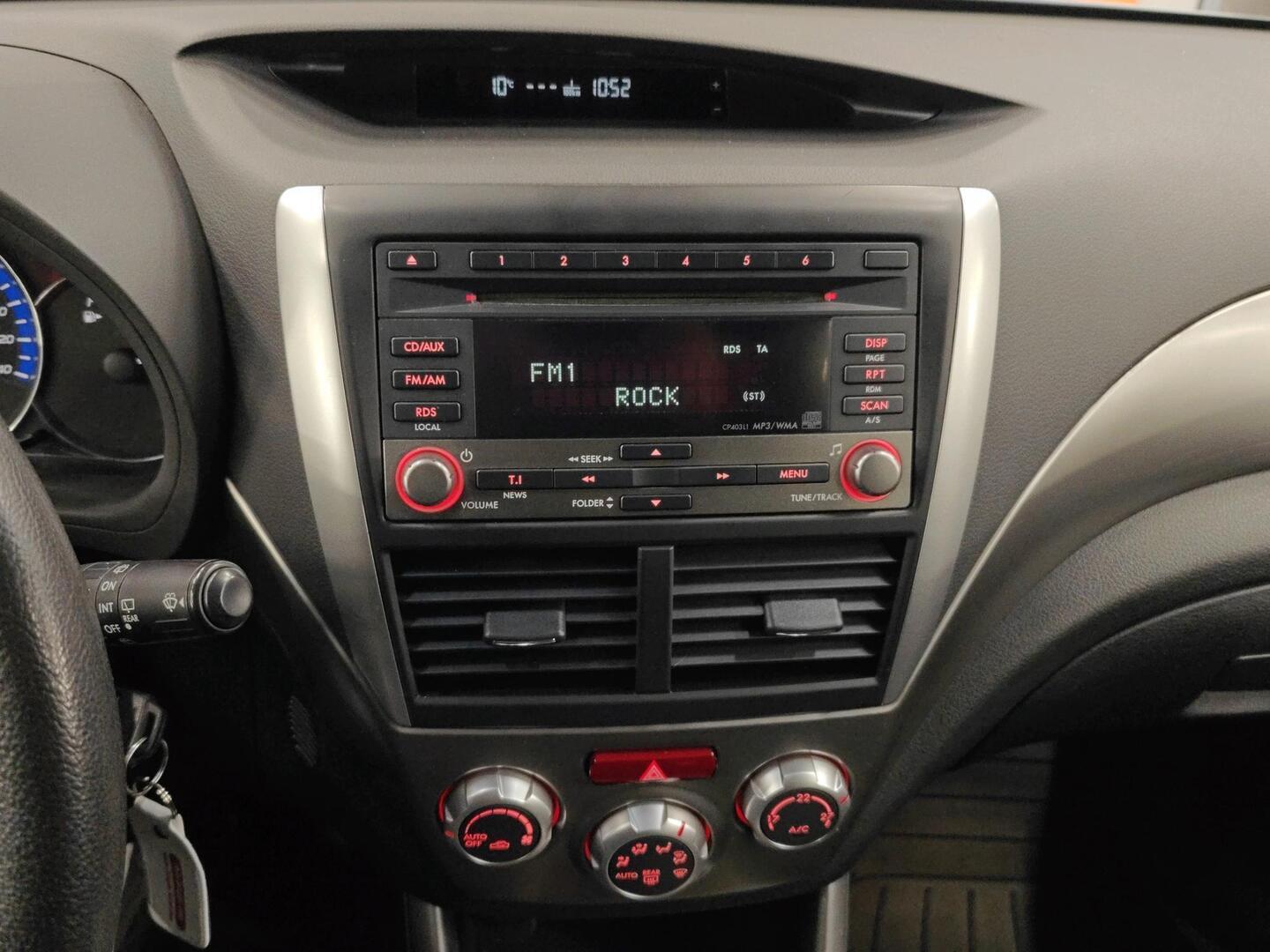 SUBARU Forester 2010