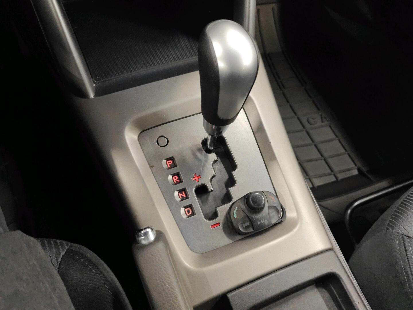 SUBARU Forester 2010