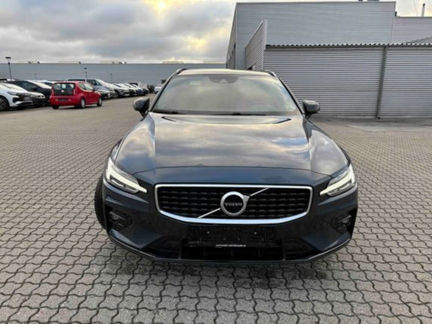 VOLVO V60 2020