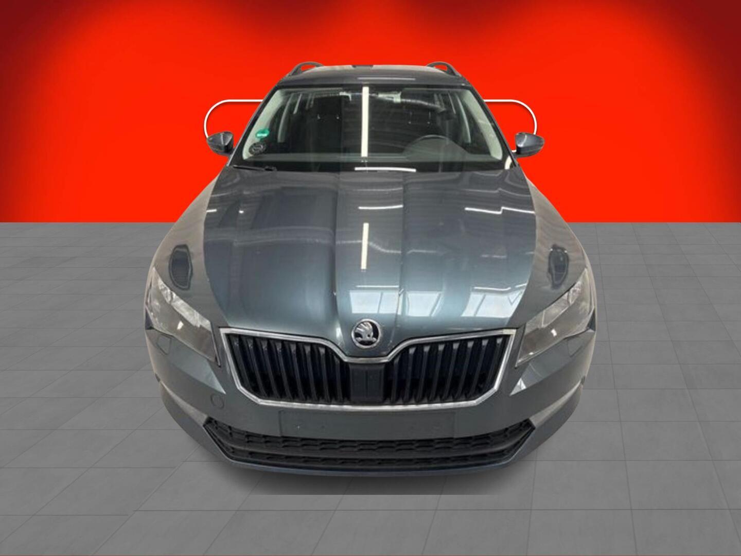 SKODA SUPERB 2017
