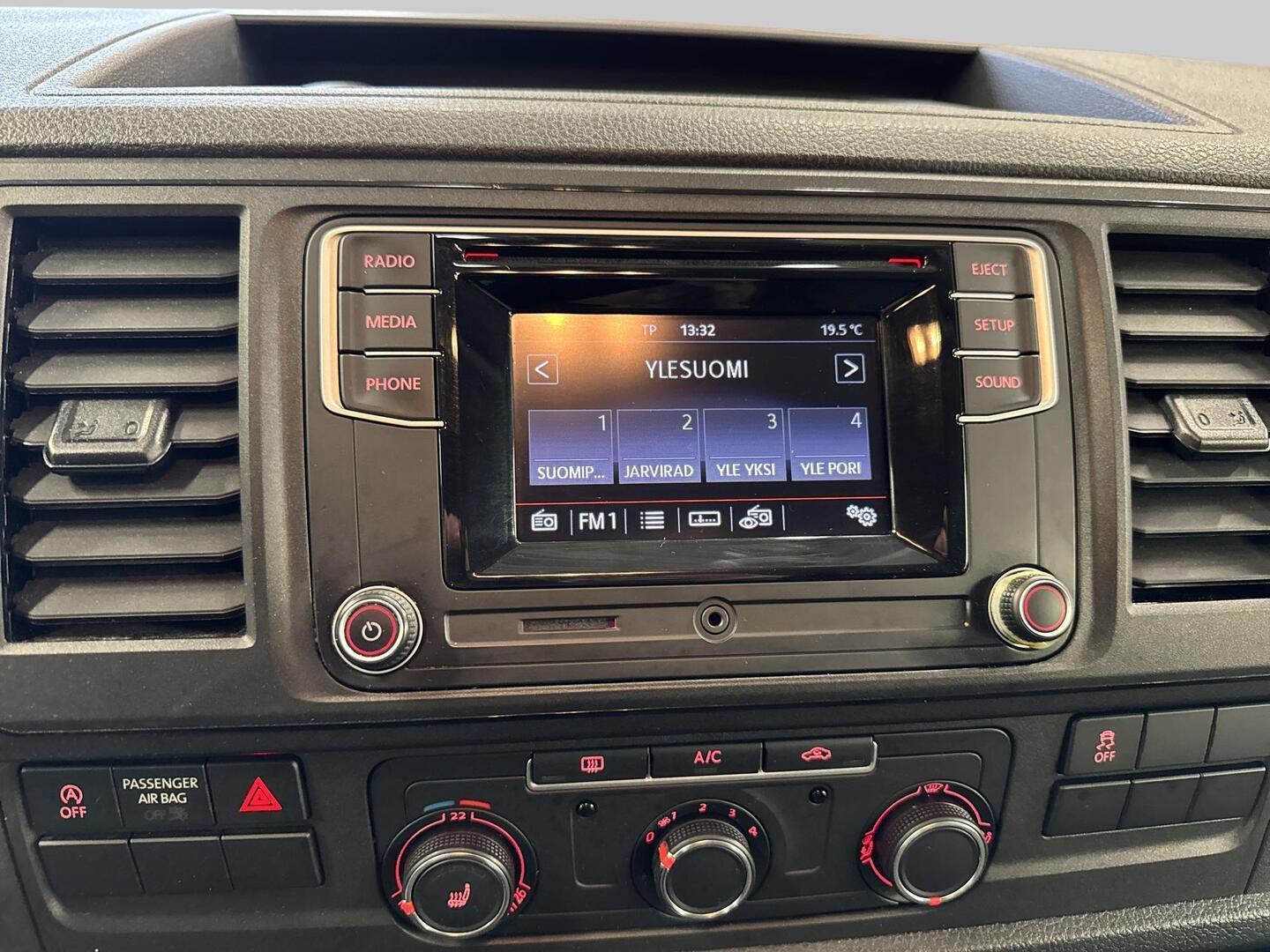 VOLKSWAGEN Transporter 2019