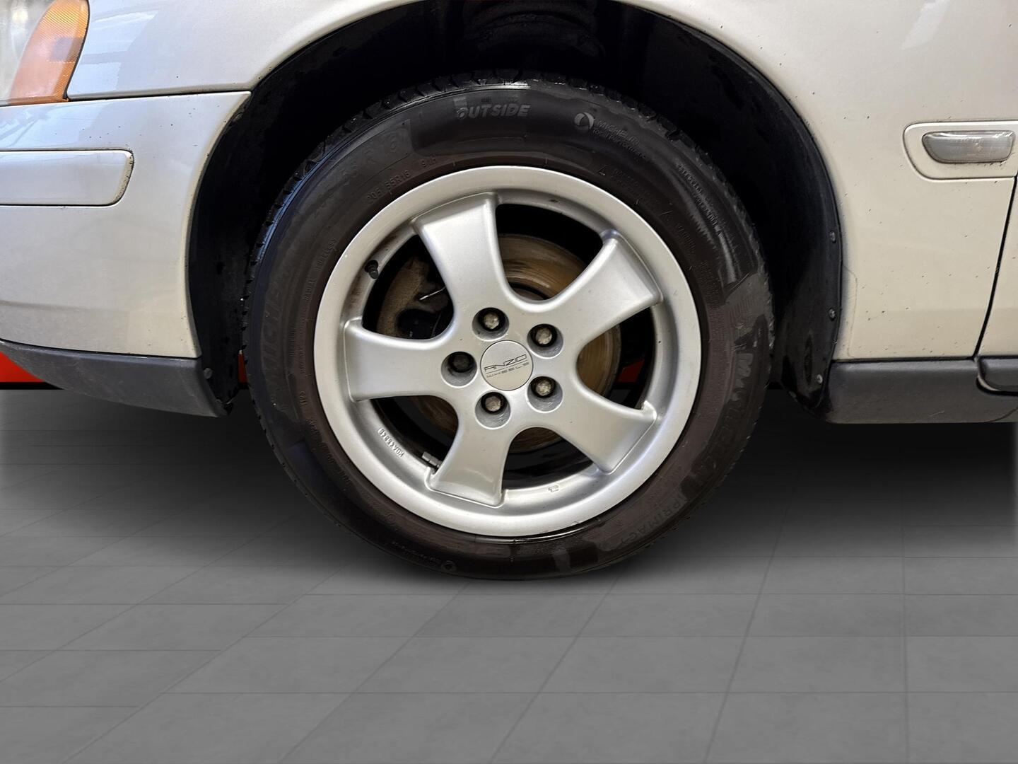 VOLVO V70 2006