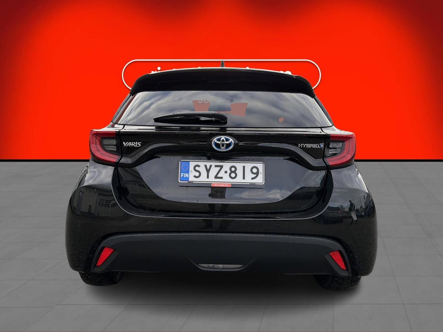 TOYOTA Yaris 2021