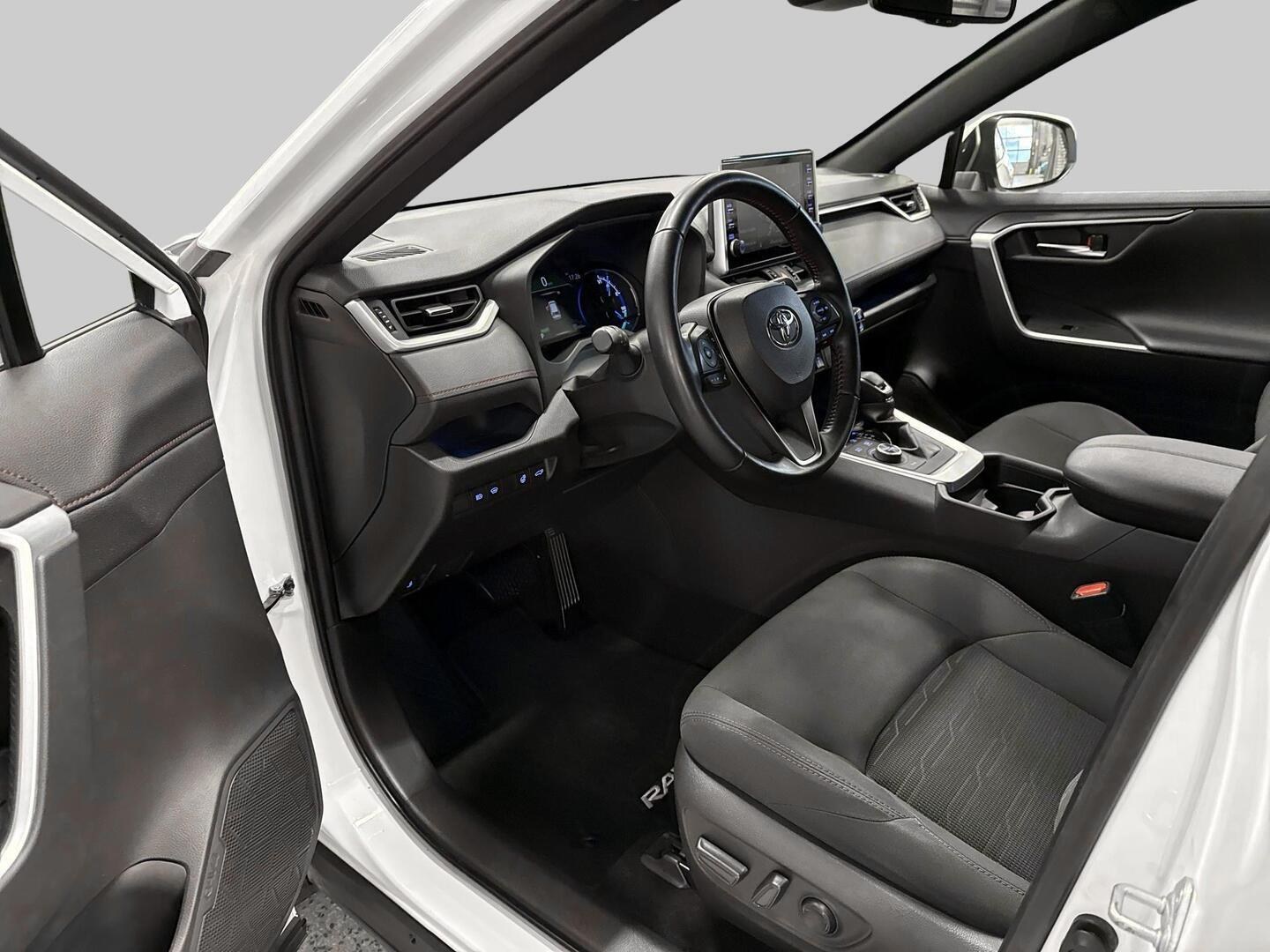 TOYOTA RAV4 PLUG-IN 2020
