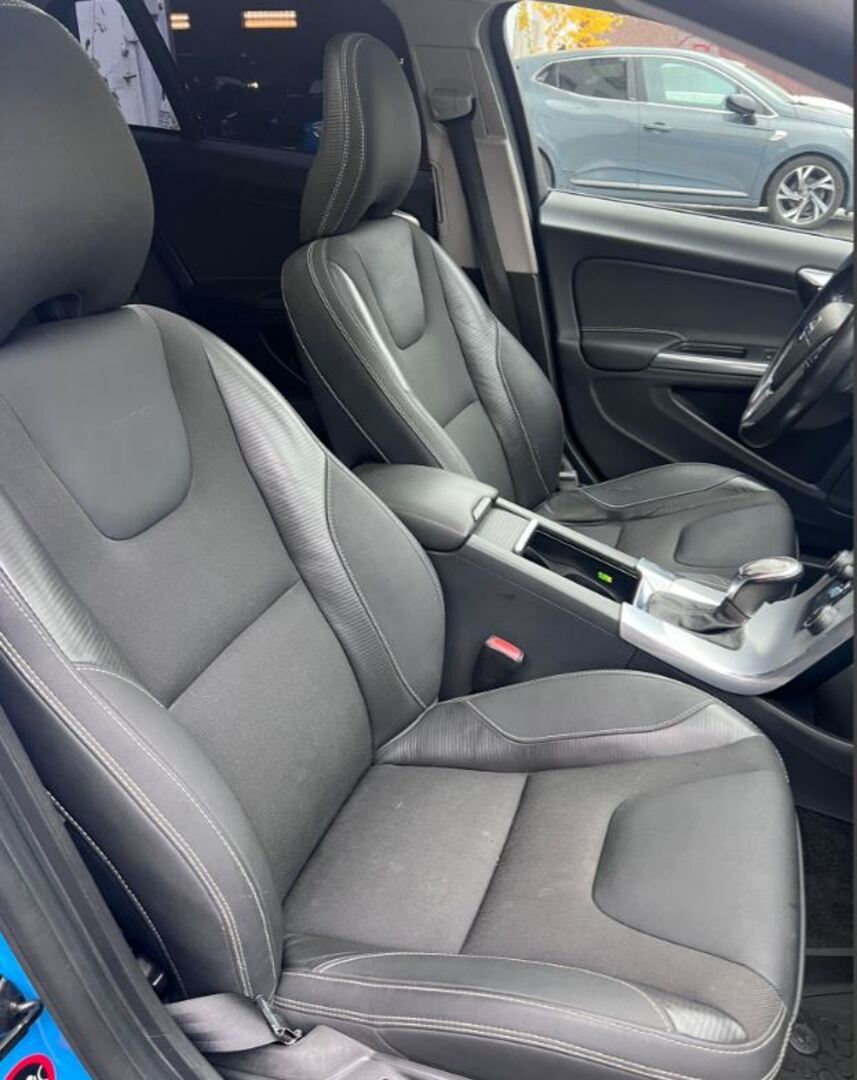 VOLVO V60 2013