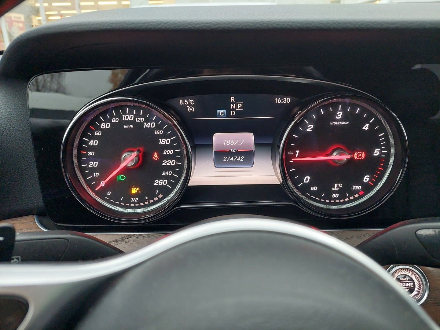 MERCEDES-BENZ E 2019