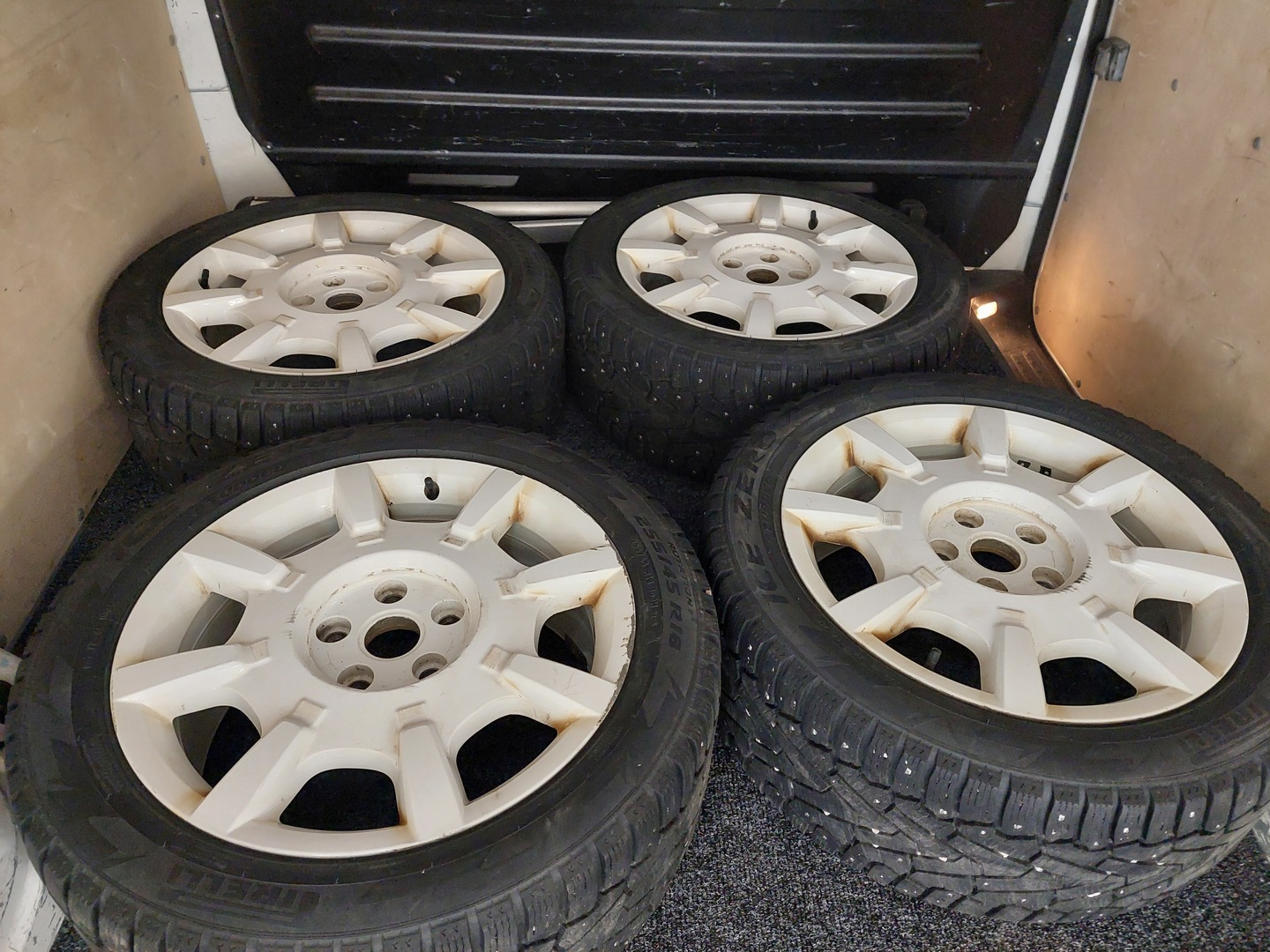 VOLKSWAGEN Transporter 2015