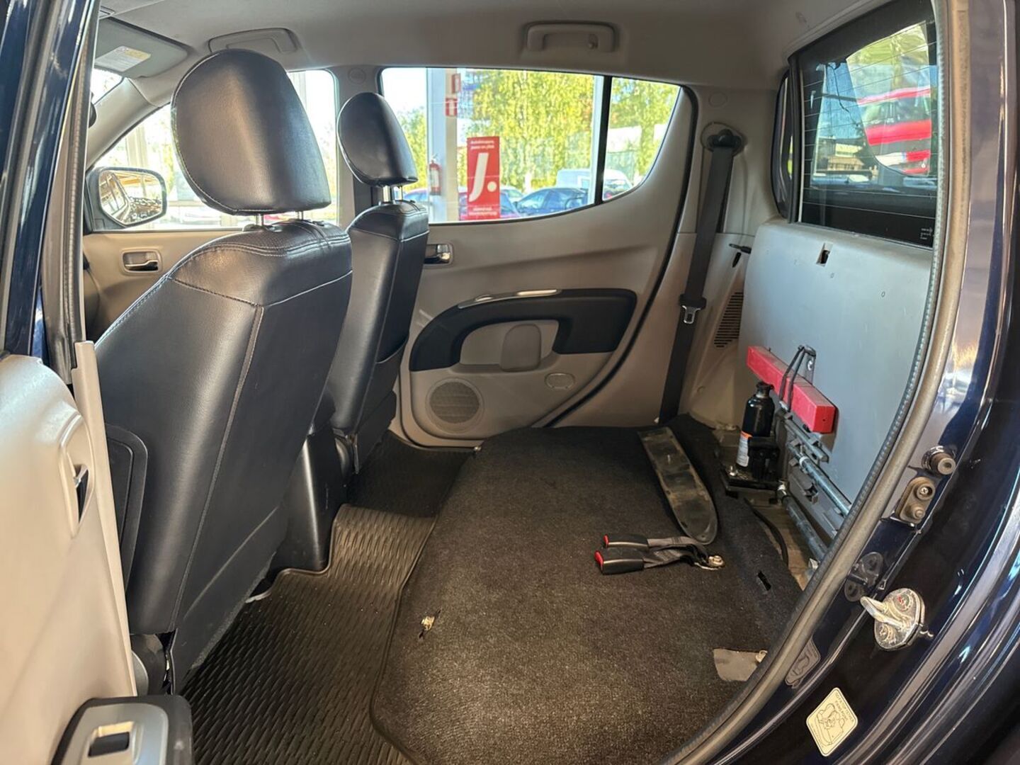 MITSUBISHI L200 2012