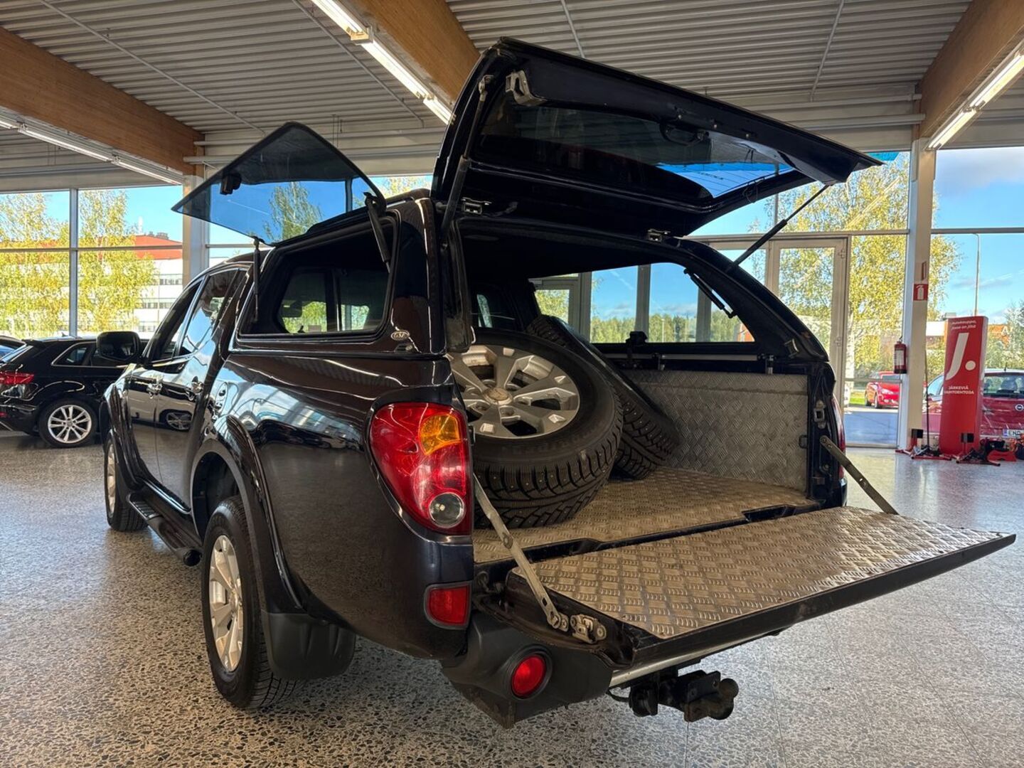 MITSUBISHI L200 2012