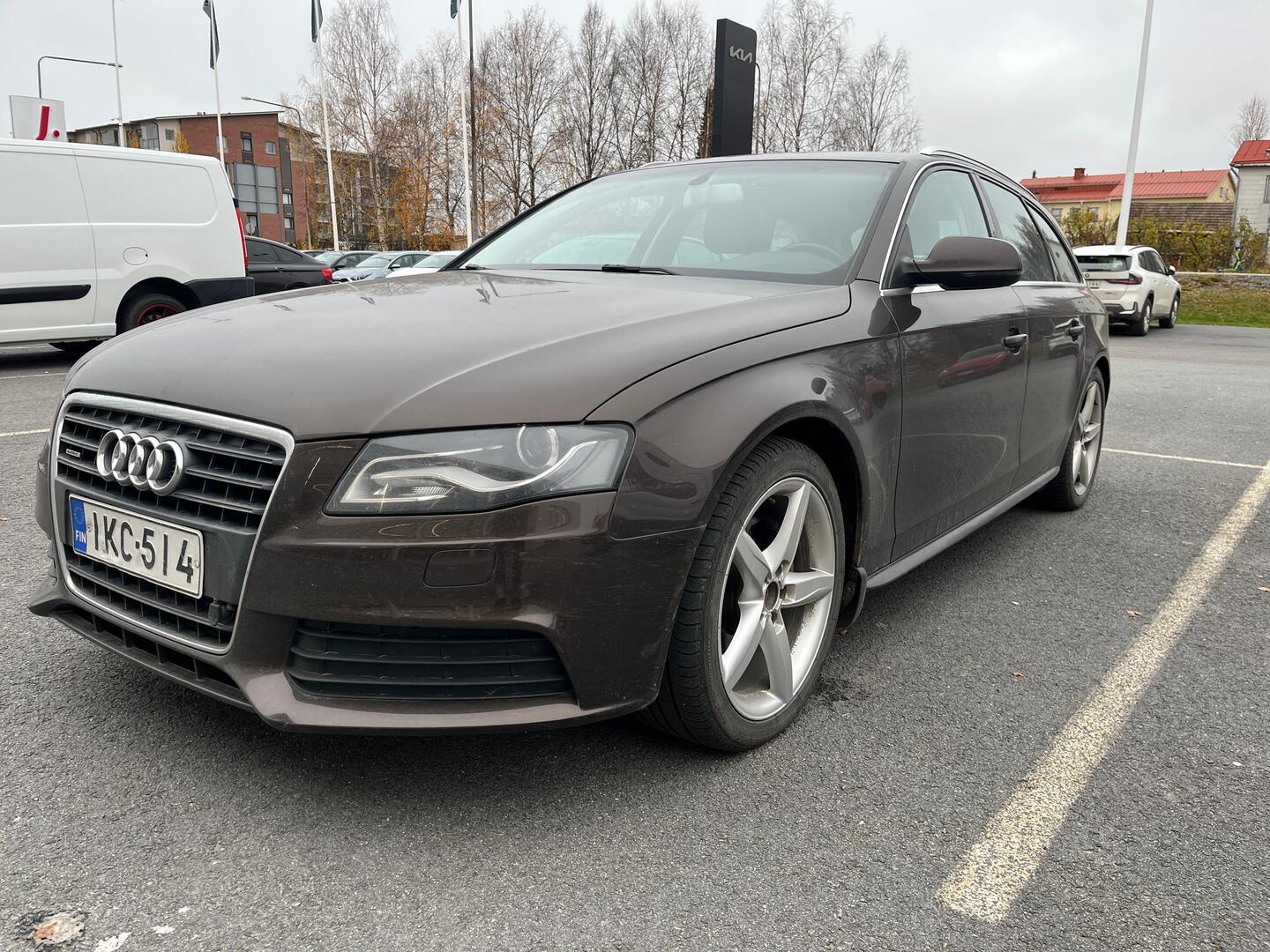 AUDI A4 2011