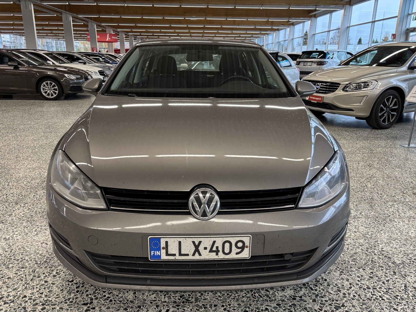 VOLKSWAGEN Golf 2013