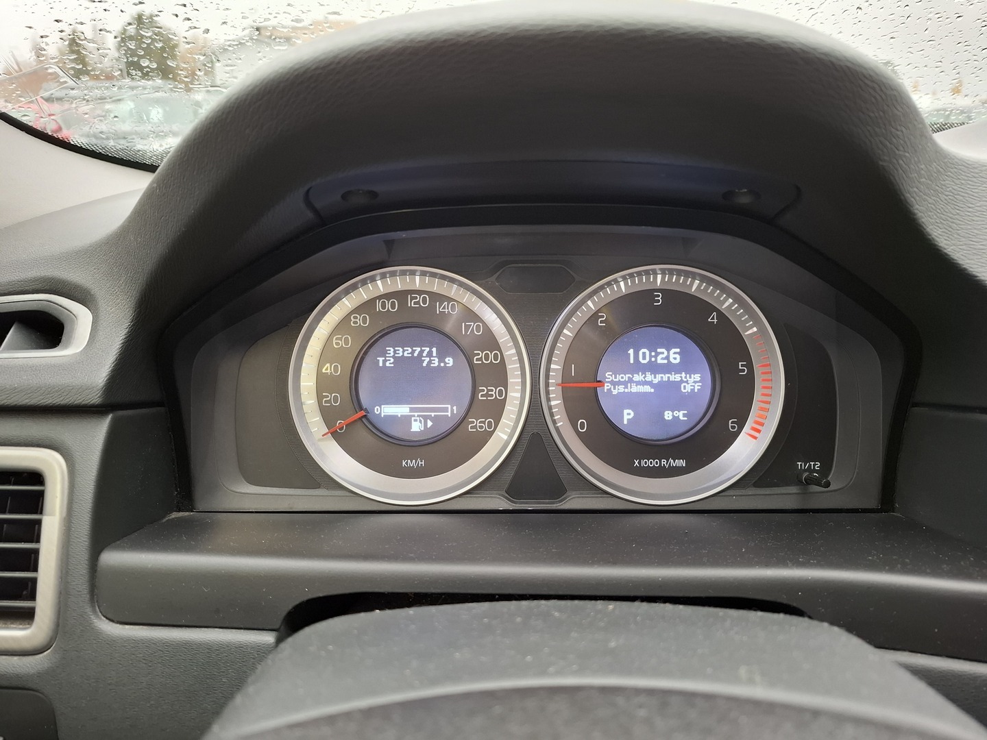 VOLVO V70 2013