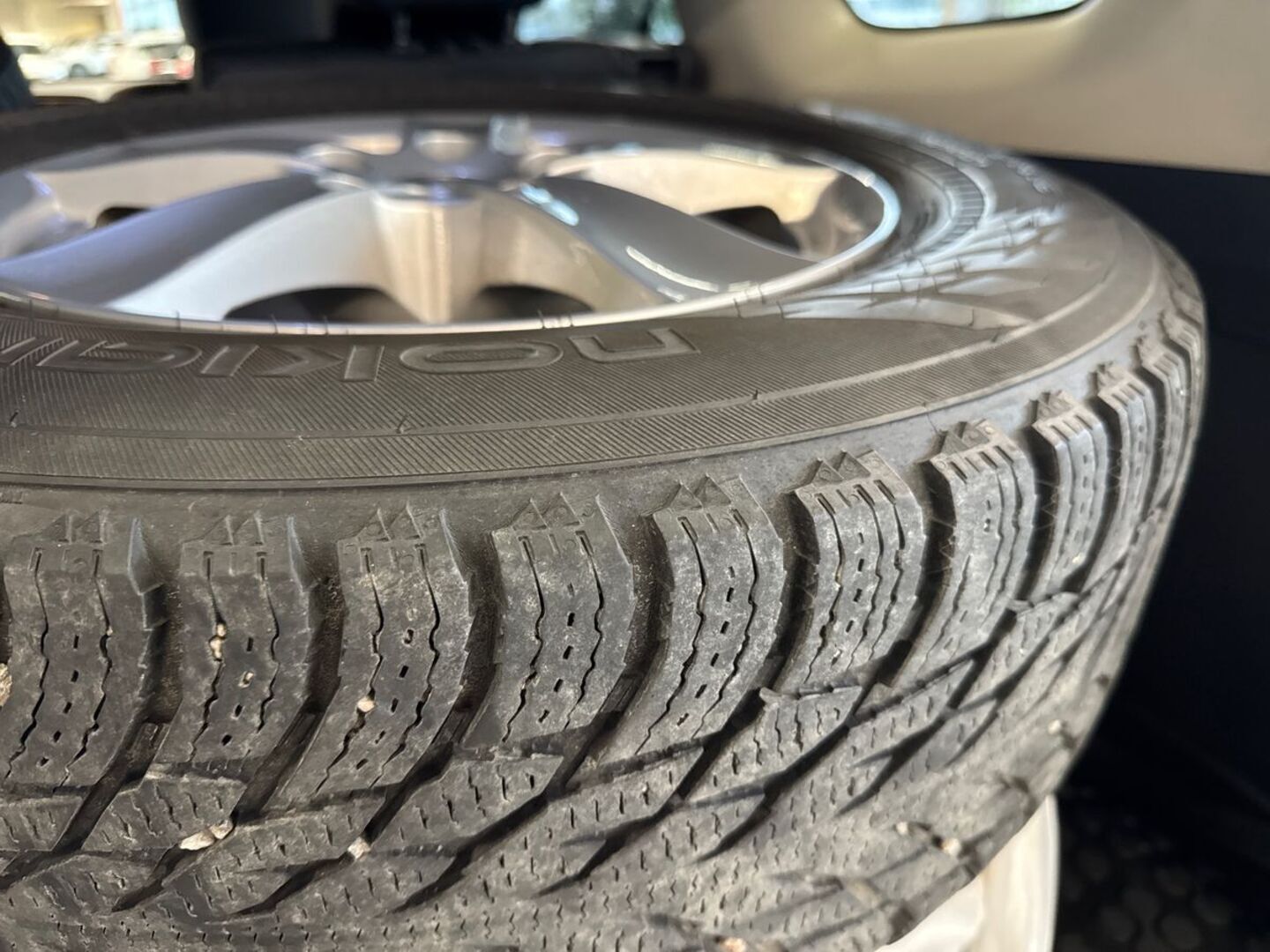 MITSUBISHI Outlander PHEV 2015