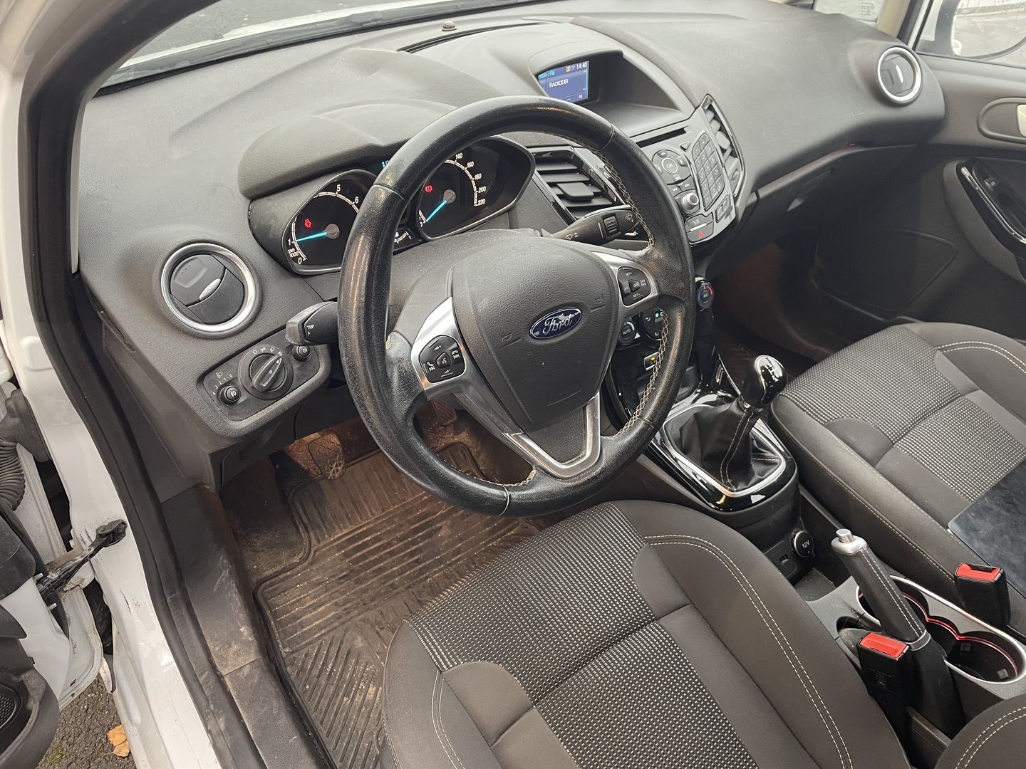 FORD Fiesta 2016
